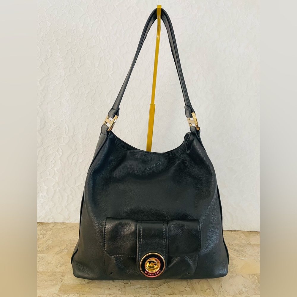 MICHAEL KORS Elegant Black pebble Leather hobo Shoulder Bag
